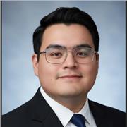 Maestro de inglés centrado en estudiantes de secundaria en adelante